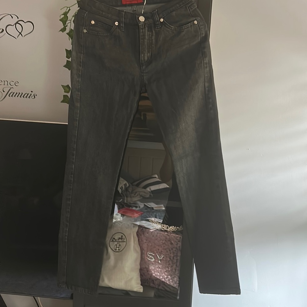 Carolina Herrera Black wash, ankle jeans size 4, Approx measurements.